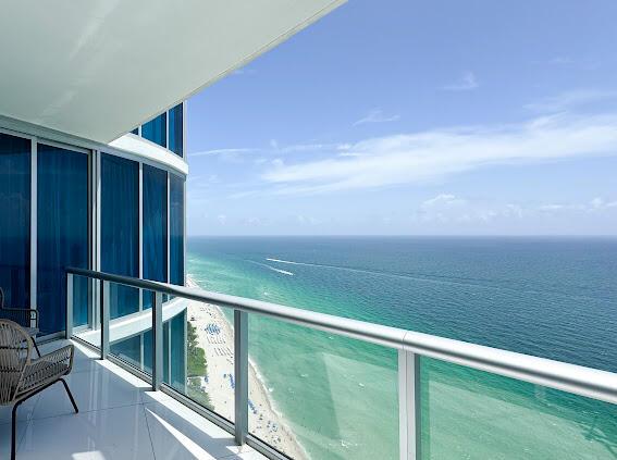 DISTINCTIVE 51-STORY OCEANFRONT TOWER DESIGNED BY A TEAM OF FAMOUS DESIGNERS. BREATHTAKING DIRECT OCEAN AND CITY VIEWS FROM EVERY ROOM OF THIS SPECTACULAR FLOW THROUGH UNIT. WHITE PORCELAIN FLOORING THROUGHOUT, SUBZERO & STAINLESS STEEL MIELE APPLIANCES, SMART HOME TECHNOLOGY, OPEN FLOOR PLAN, FLAT SCREEN TV'S IN EVERY ROOM, WIRELESS INTERNET. THIS HIGH END, OCEANFRONT HIGH RISE FEATURES MANY LUXURY AMENITIES INCLUDING A WORLD CLASS SPA, HEALTH CLUB, BEACH SERVICE, 2 POOLS, VALET SERVICES AND MORE.. EASY TO SHOW... FULLY FURNISHED, TURNKEY. AVAILABLE FROM 8/15/2025 TO 6/14/2026, SEASONAL RENT(6 MONTH MINIMUM) IS AVAILABLE AT A HIGHER PRICE.