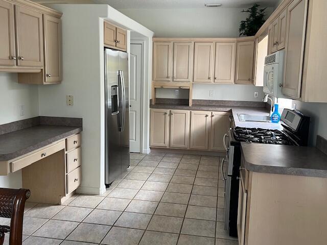 AERO ACRES - Residential Lease