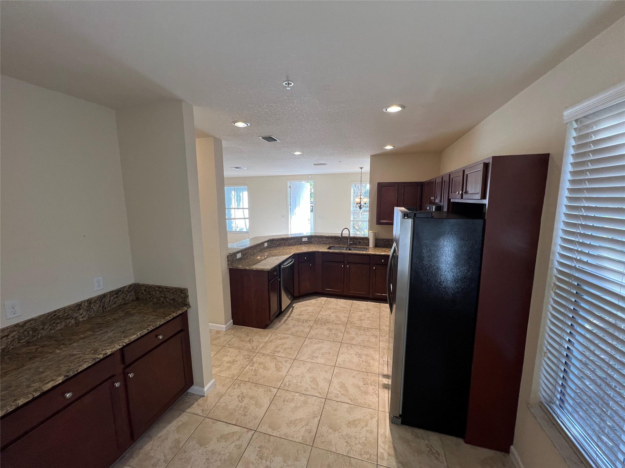 Paloma Lakes 176-171 B - Residential Lease