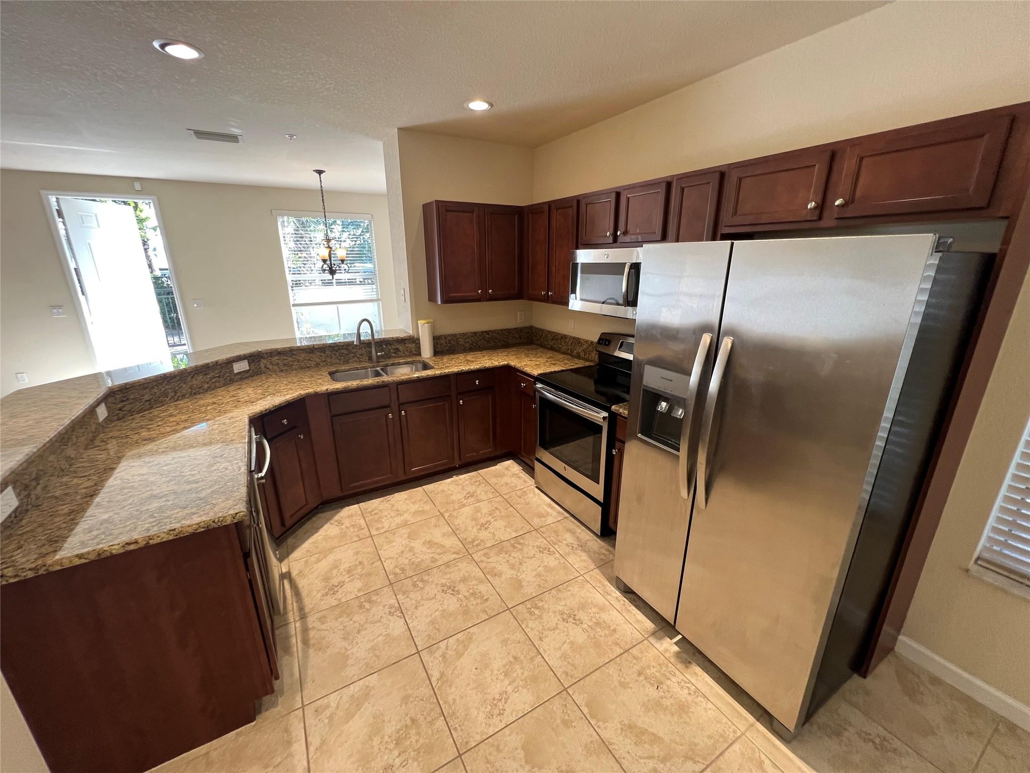 Paloma Lakes 176-171 B - Residential Lease