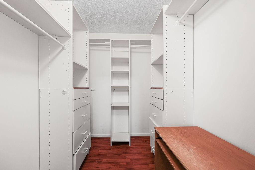 Paragon Centre 162-35 B - Residential Lease