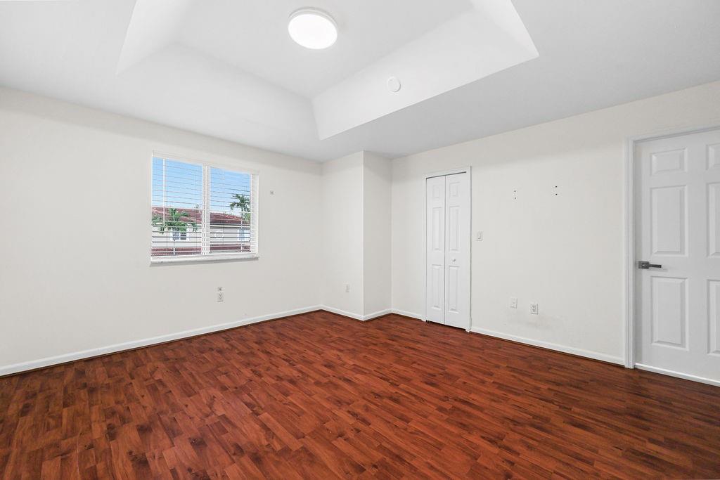 Paragon Centre 162-35 B - Residential Lease
