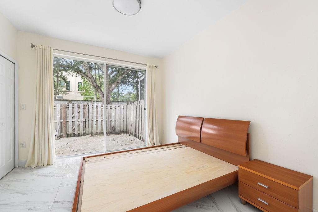 Paragon Centre 162-35 B - Residential Lease
