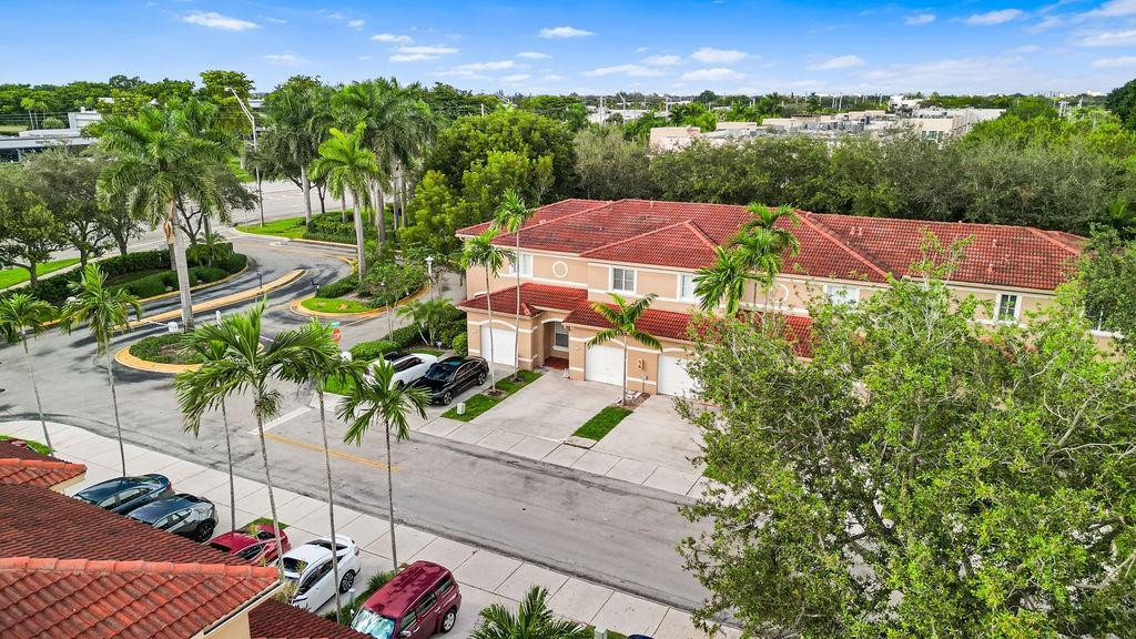 Paragon Centre 162-35 B - Residential Lease