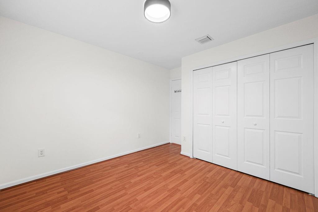 Paragon Centre 162-35 B - Residential Lease