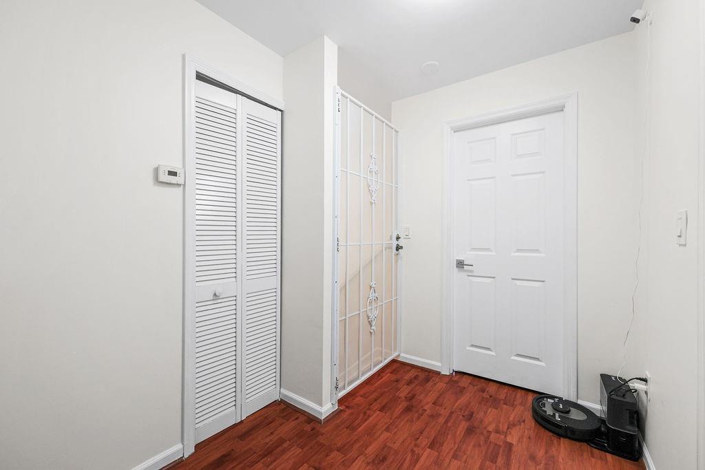 Paragon Centre 162-35 B - Residential Lease