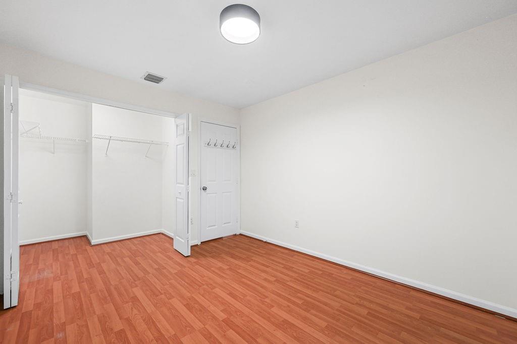 Paragon Centre 162-35 B - Residential Lease