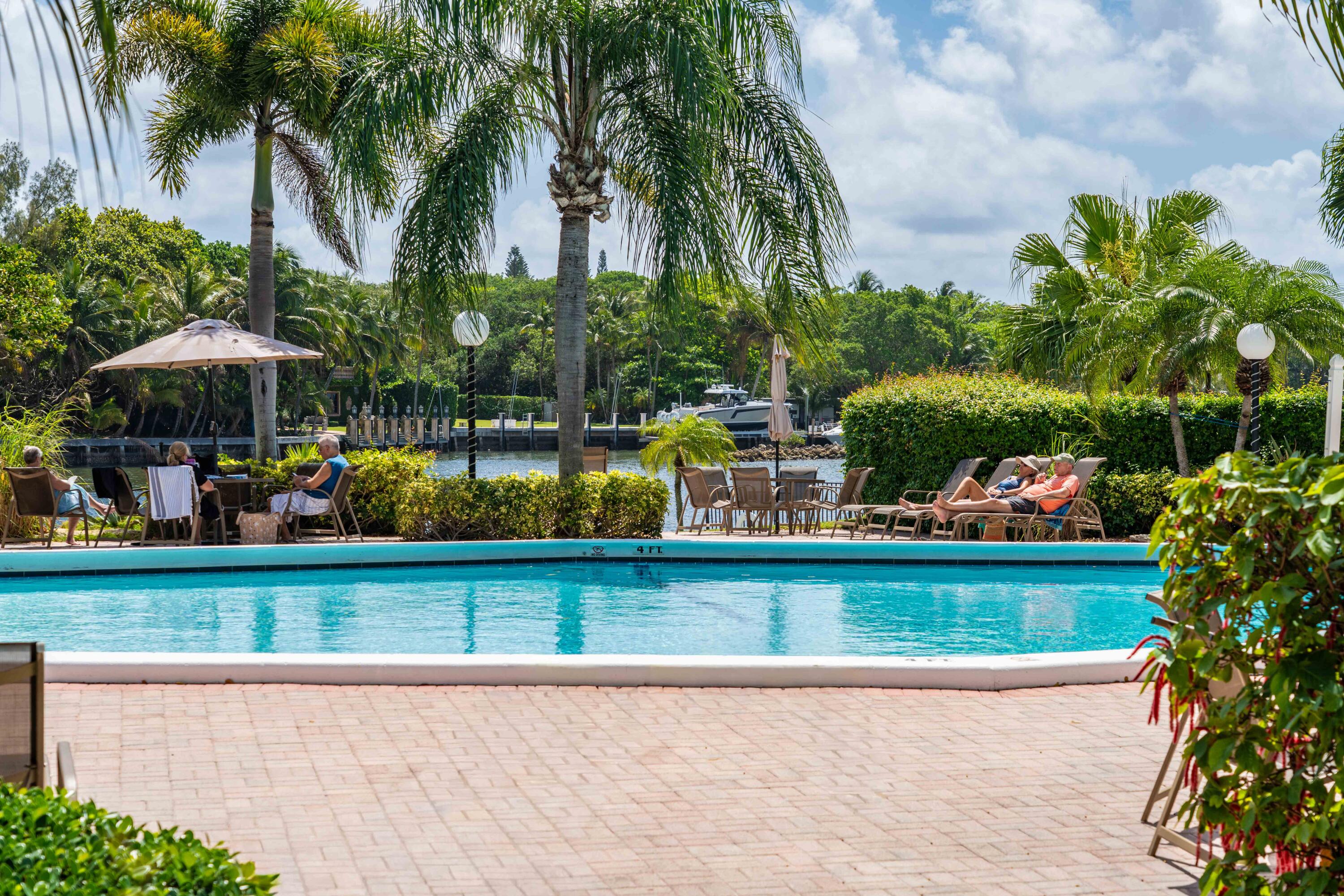 NO 3 PALM-AIRE AT CORAL KEY - Residential