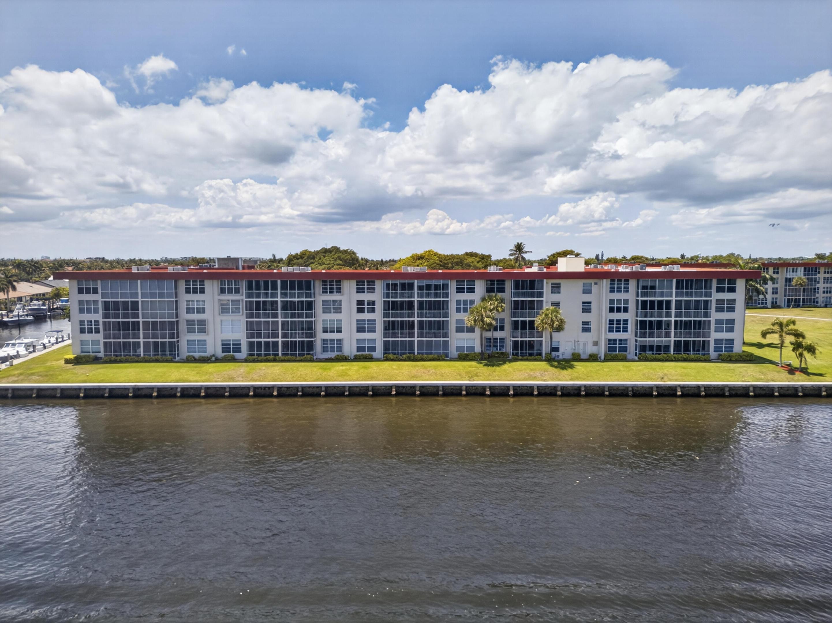 NO 3 PALM-AIRE AT CORAL KEY - Residential