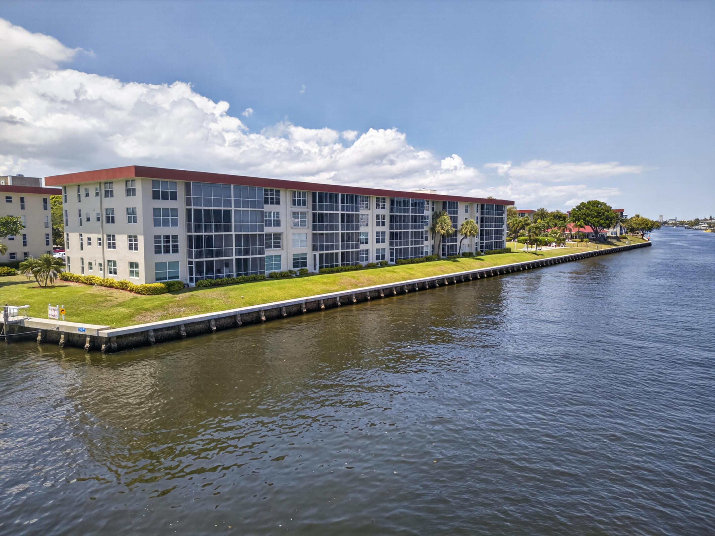 NO 3 PALM-AIRE AT CORAL KEY - Residential
