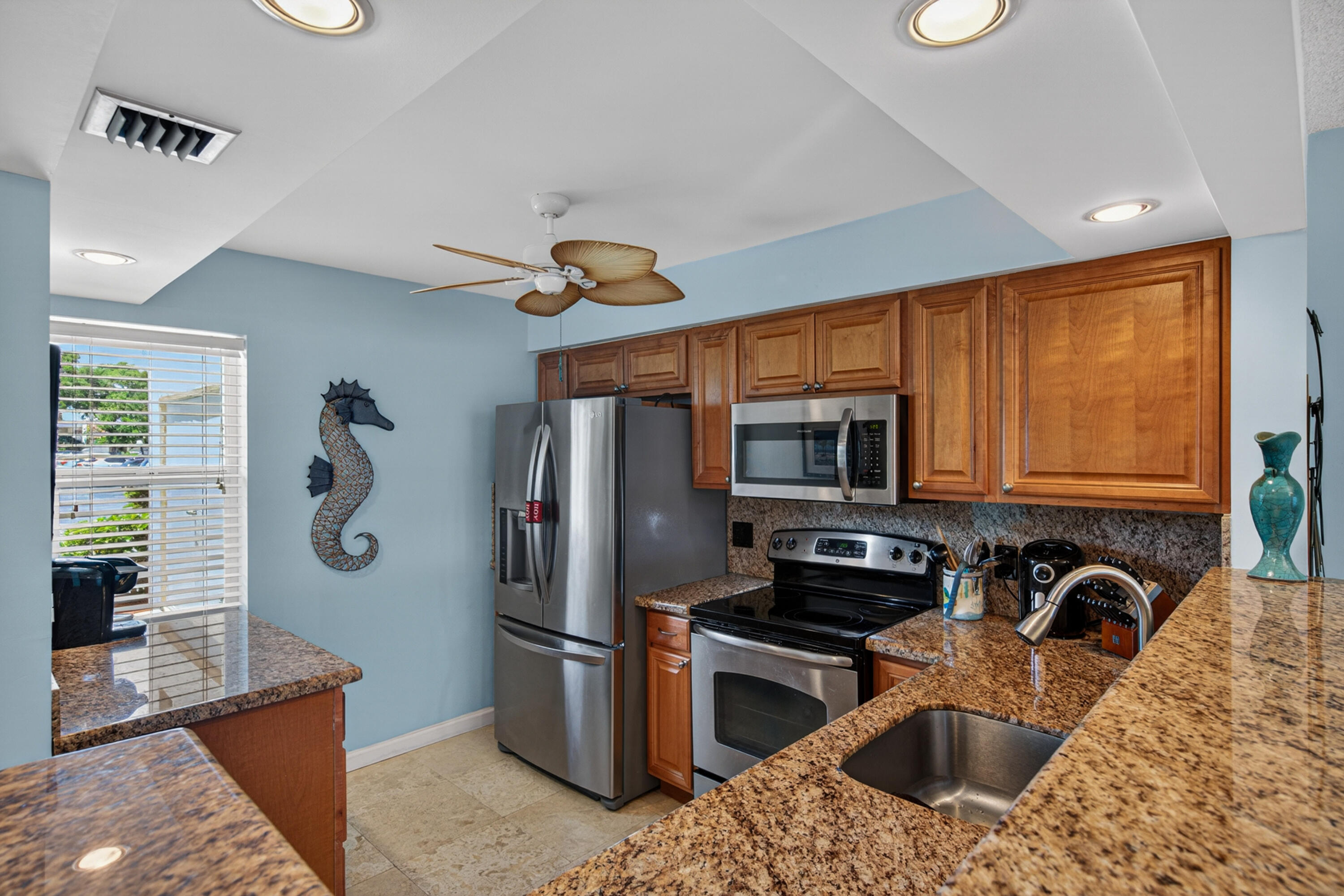 NO 3 PALM-AIRE AT CORAL KEY - Residential