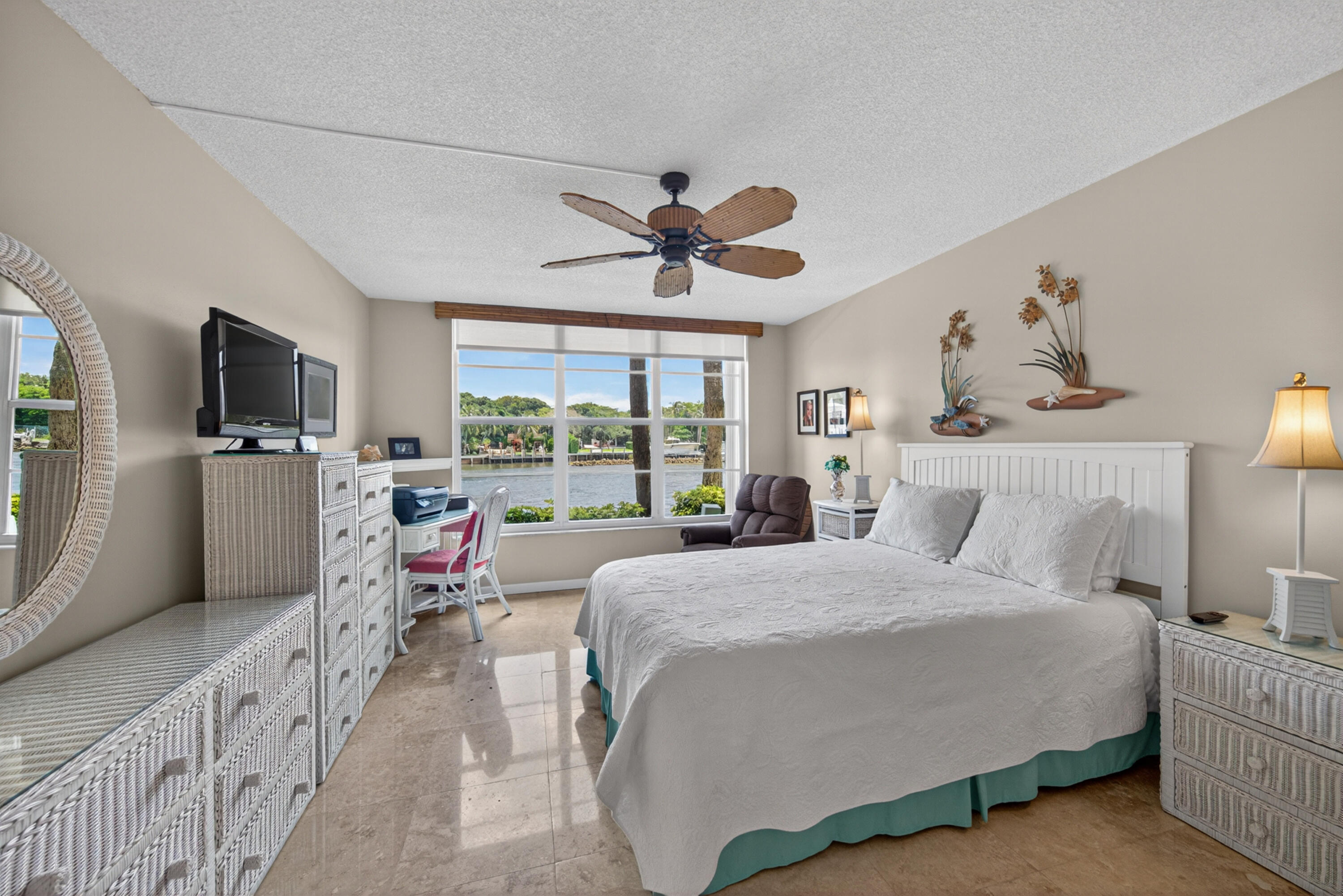 NO 3 PALM-AIRE AT CORAL KEY - Residential