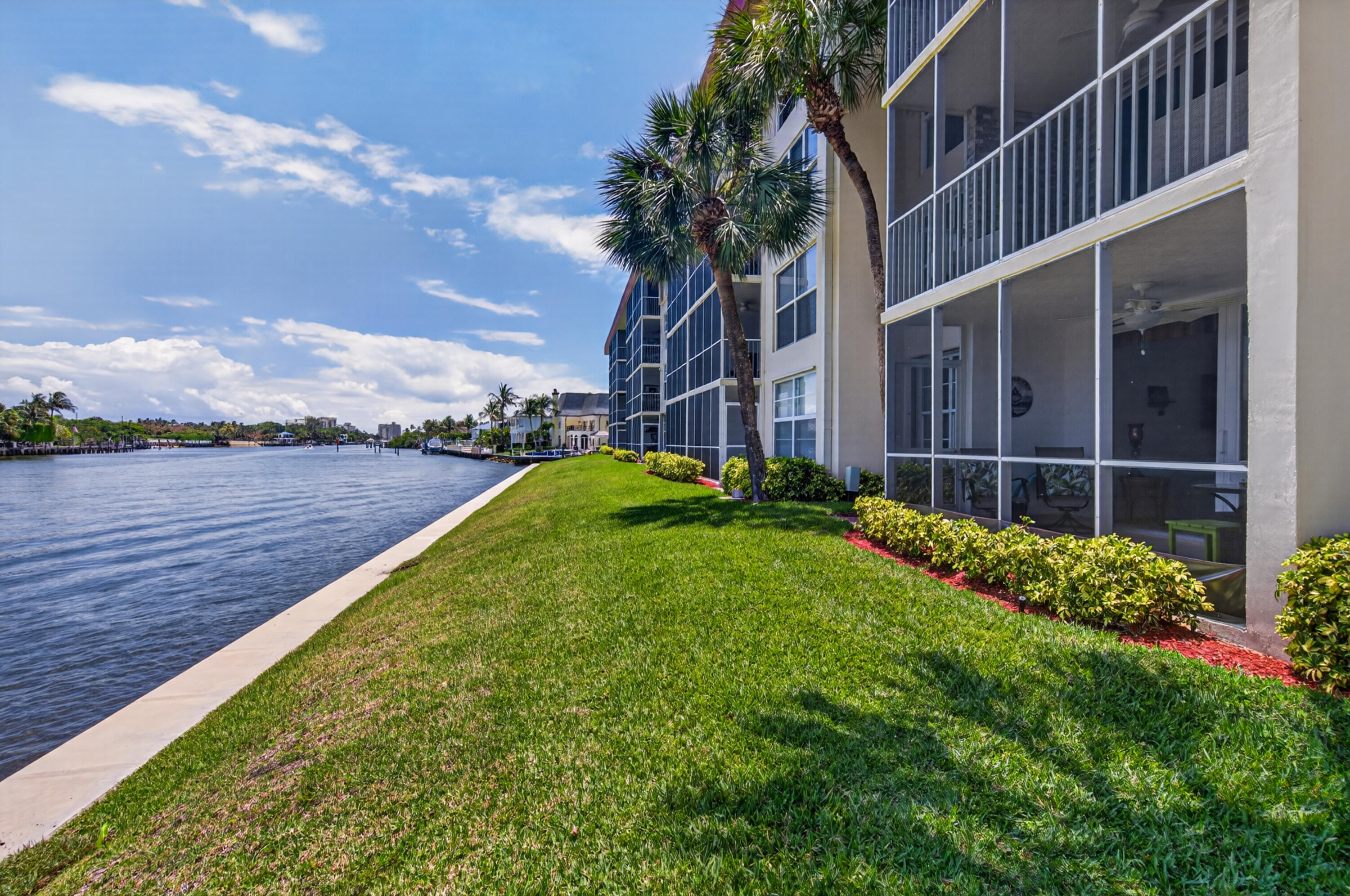 NO 3 PALM-AIRE AT CORAL KEY - Residential