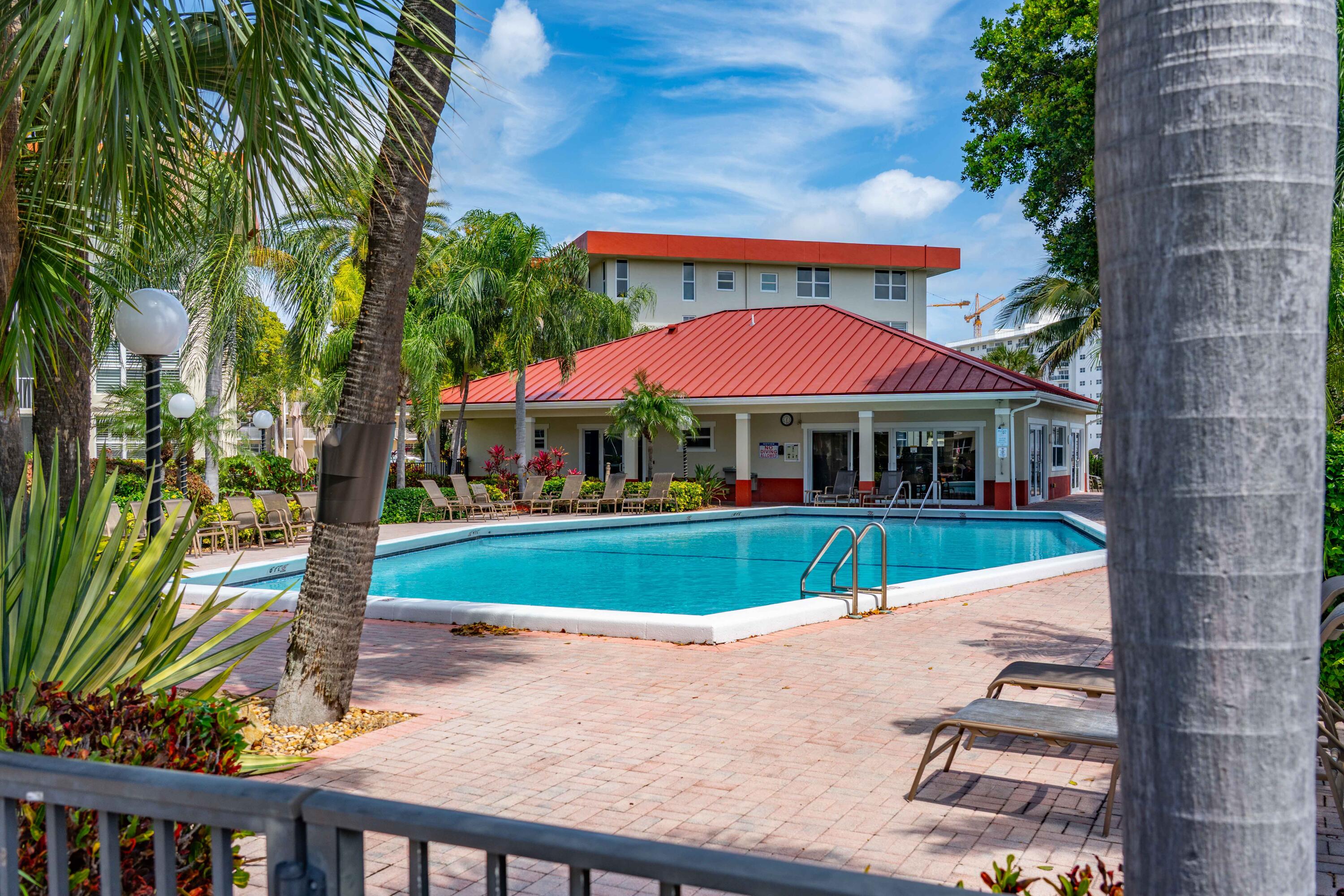 NO 3 PALM-AIRE AT CORAL KEY - Residential