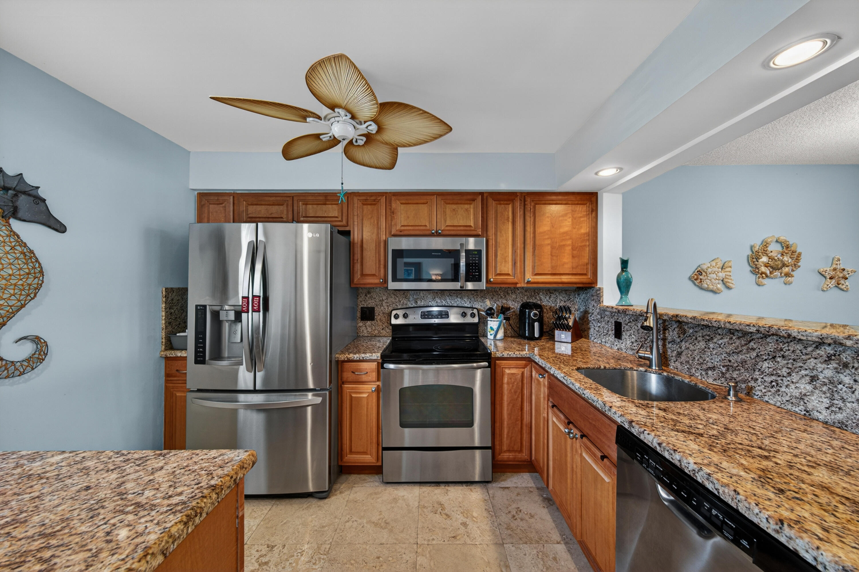 NO 3 PALM-AIRE AT CORAL KEY - Residential
