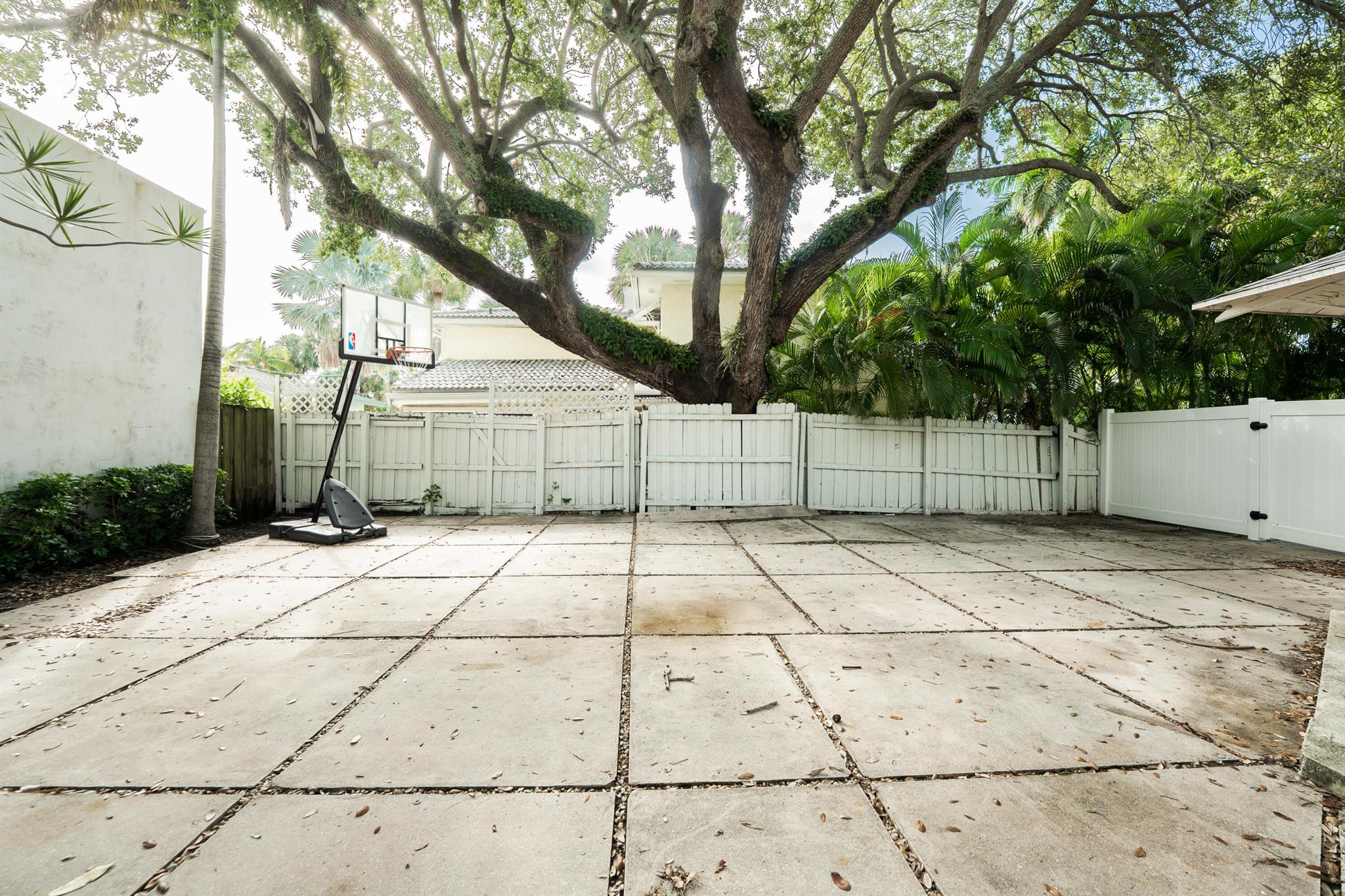 BOCA RATON POR LA MAR - Residential Lease