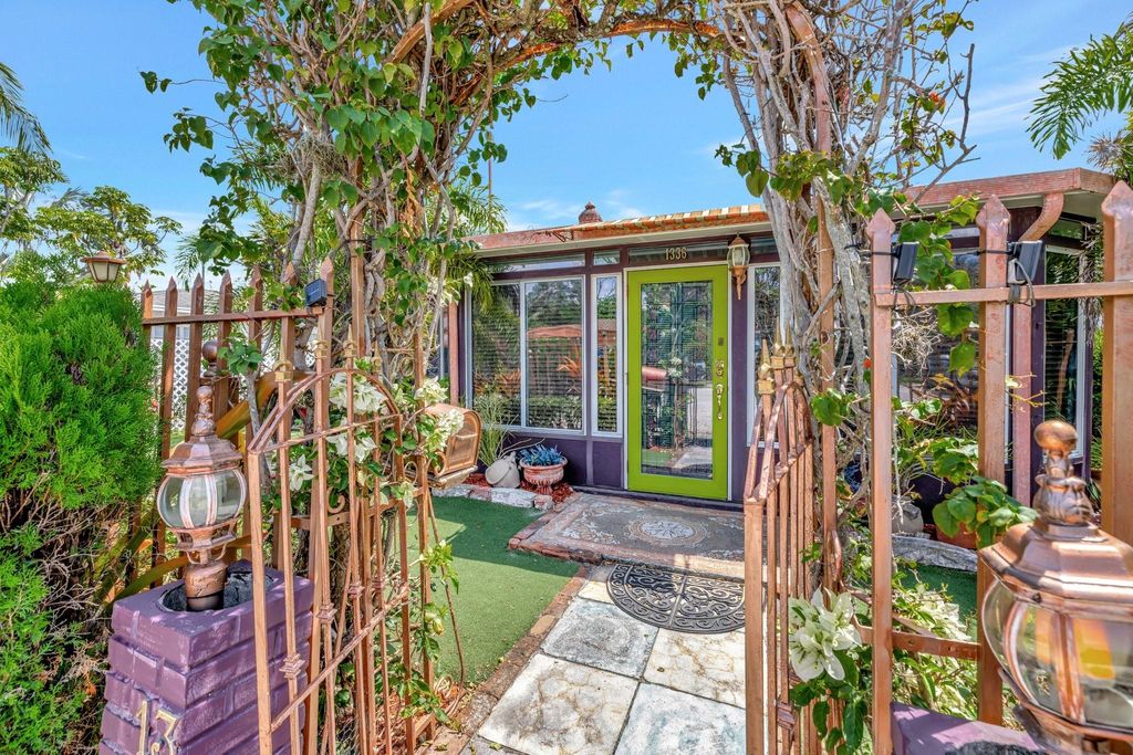 Photo of 1336 NE 14th Avenue, Fort Lauderdale, FL 33304 (MLS # F10501125)