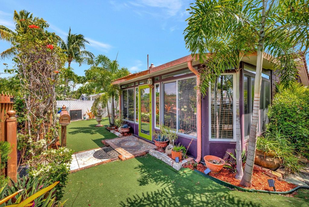 Photo of 1336 NE 14th Avenue, Fort Lauderdale, FL 33304 (MLS # F10501125)