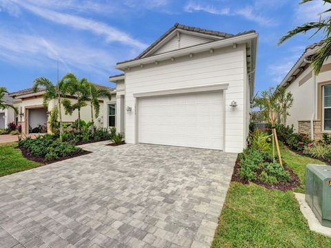 Single Family Residence in Palm Beach Gardens FL 10373 Northbrook Cir Cir.jpg