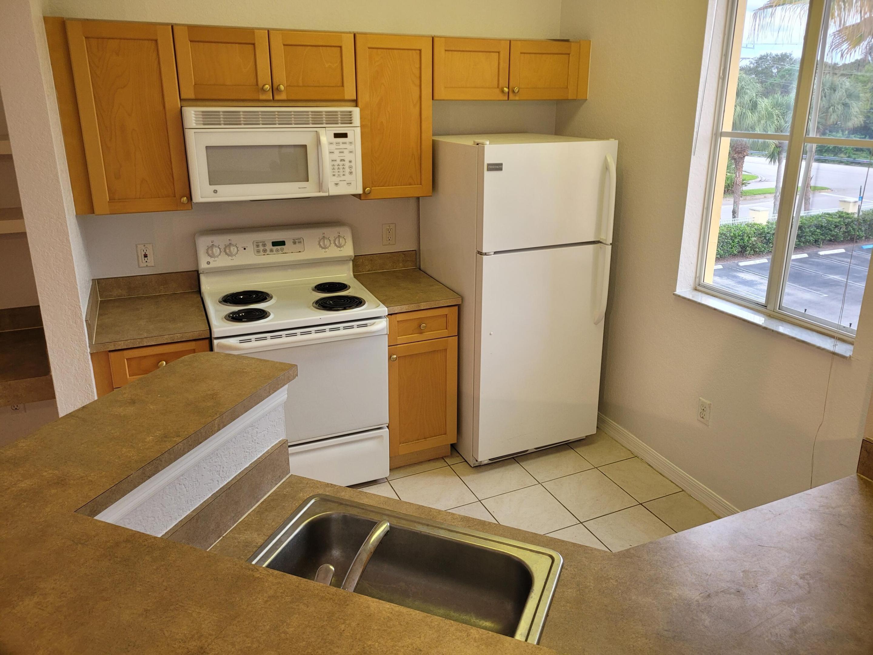 RESIDENCES AT LEGACY PLACE CONDO - Residential