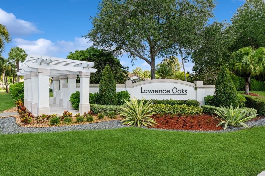 Photo of 7886 Manor Forest Boulevard, Boynton Beach, FL 33436 (MLS # R11093252)