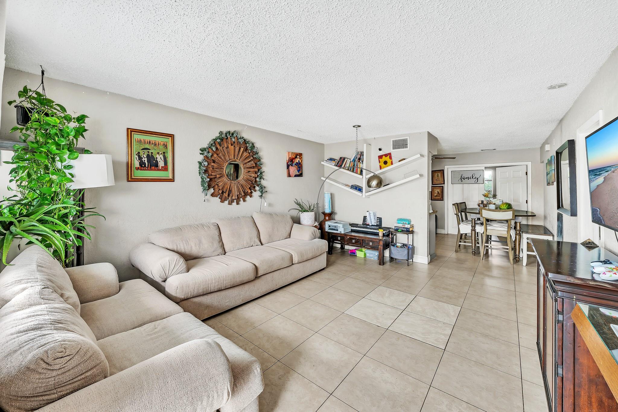 2175 ne 56st #203 Ft Laud NE 2175 ne 56st #203 Ft Lauderdale, Fl 33308 203