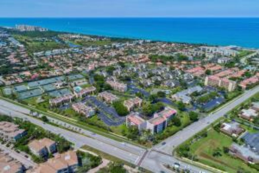 Photo of 1605 S Us Highway 1 #V2-201, Jupiter, FL 33477 (MLS # R11069902)