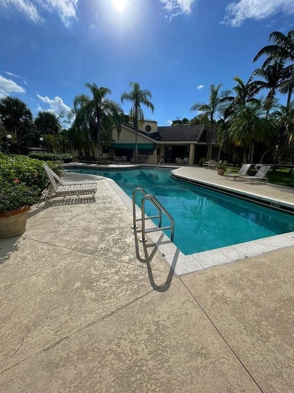 Summerbreeze Condo - Residential