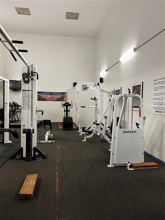 Summerbreeze Condo - Residential