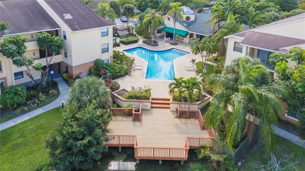 Summerbreeze Condo - Residential