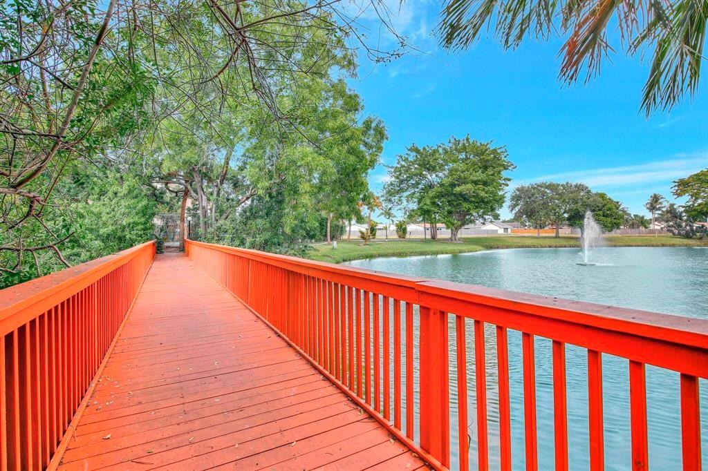 Summerbreeze Condo - Residential