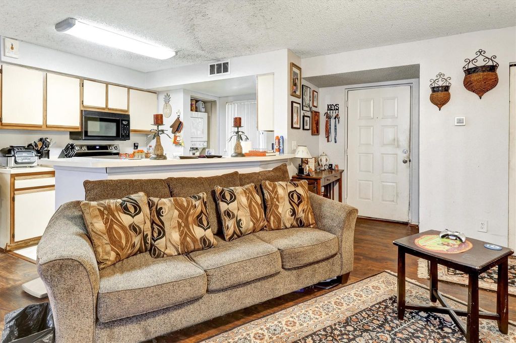 Photo of 9999 Summerbreeze Drive #1010, Sunrise, FL 33322 (MLS # F10537702)