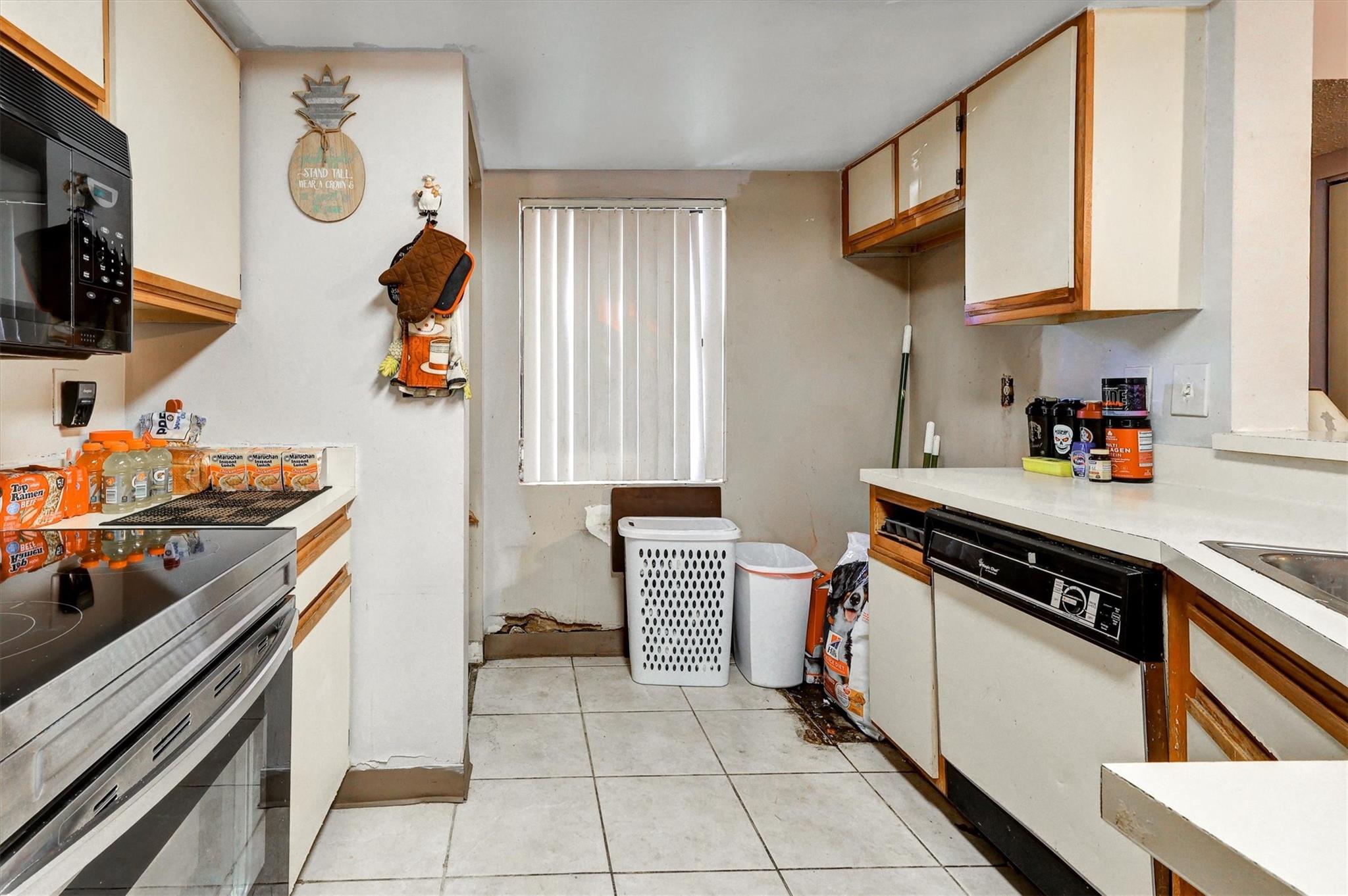 Summerbreeze Condo - Residential