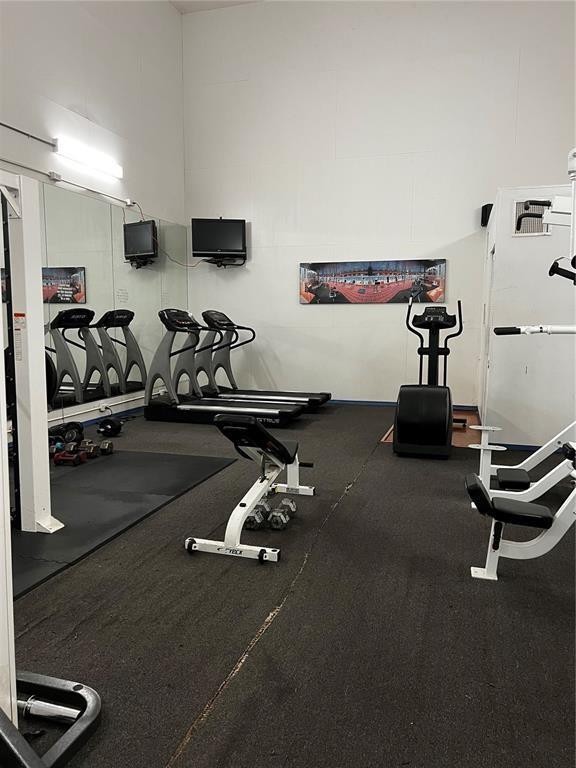 Summerbreeze Condo - Residential