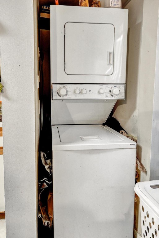 Summerbreeze Condo - Residential