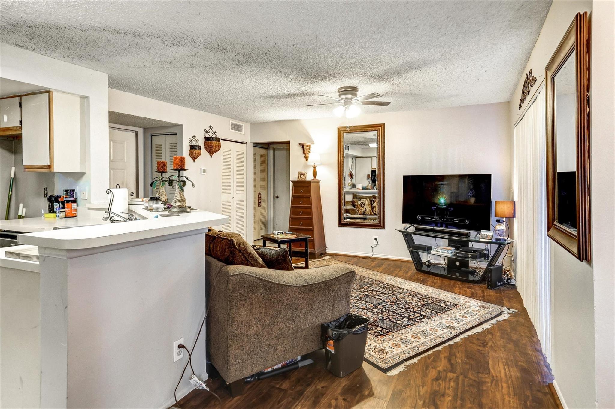 Summerbreeze Condo - Residential