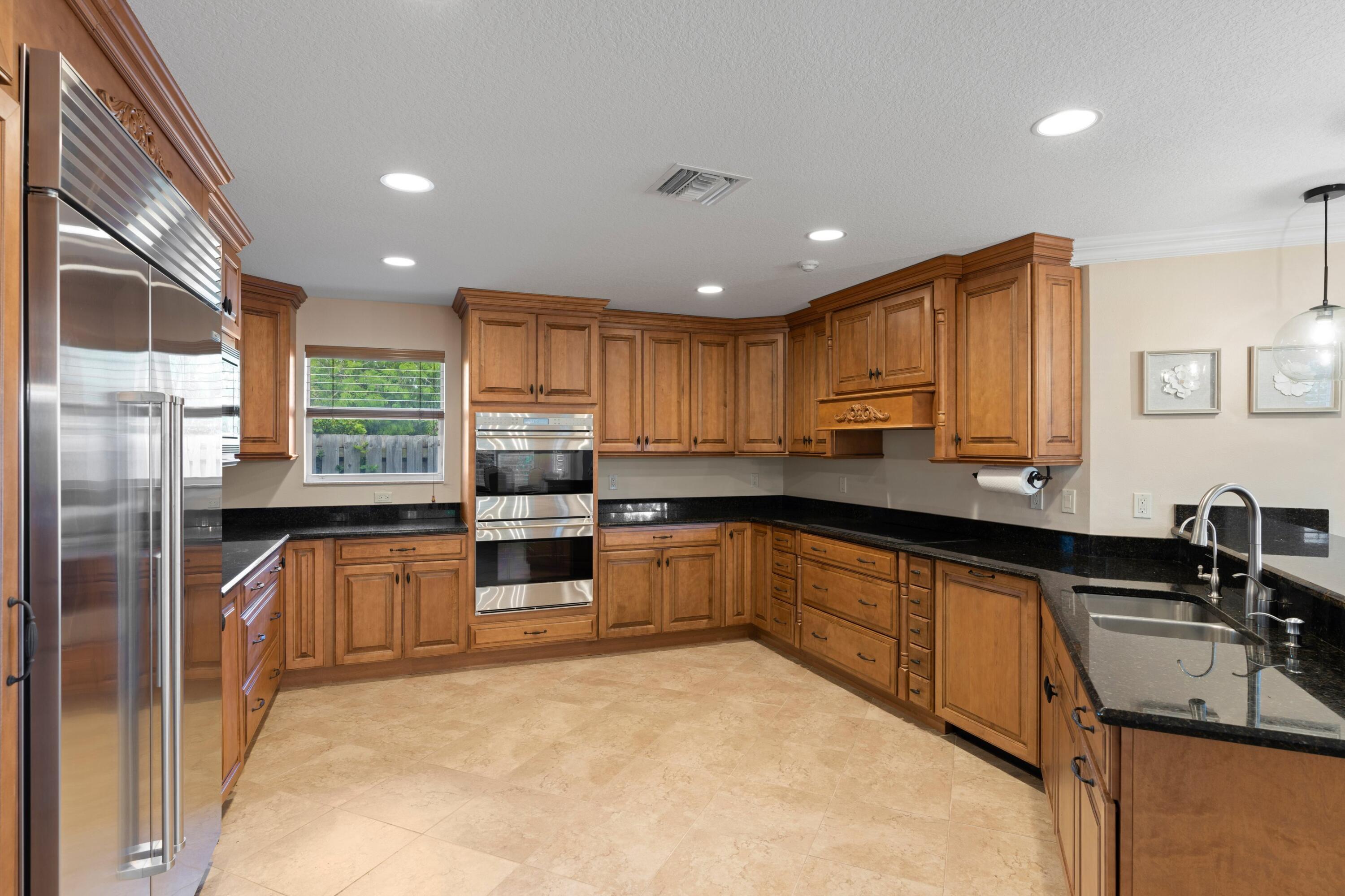 NORTH LAKE WORTH - Residential