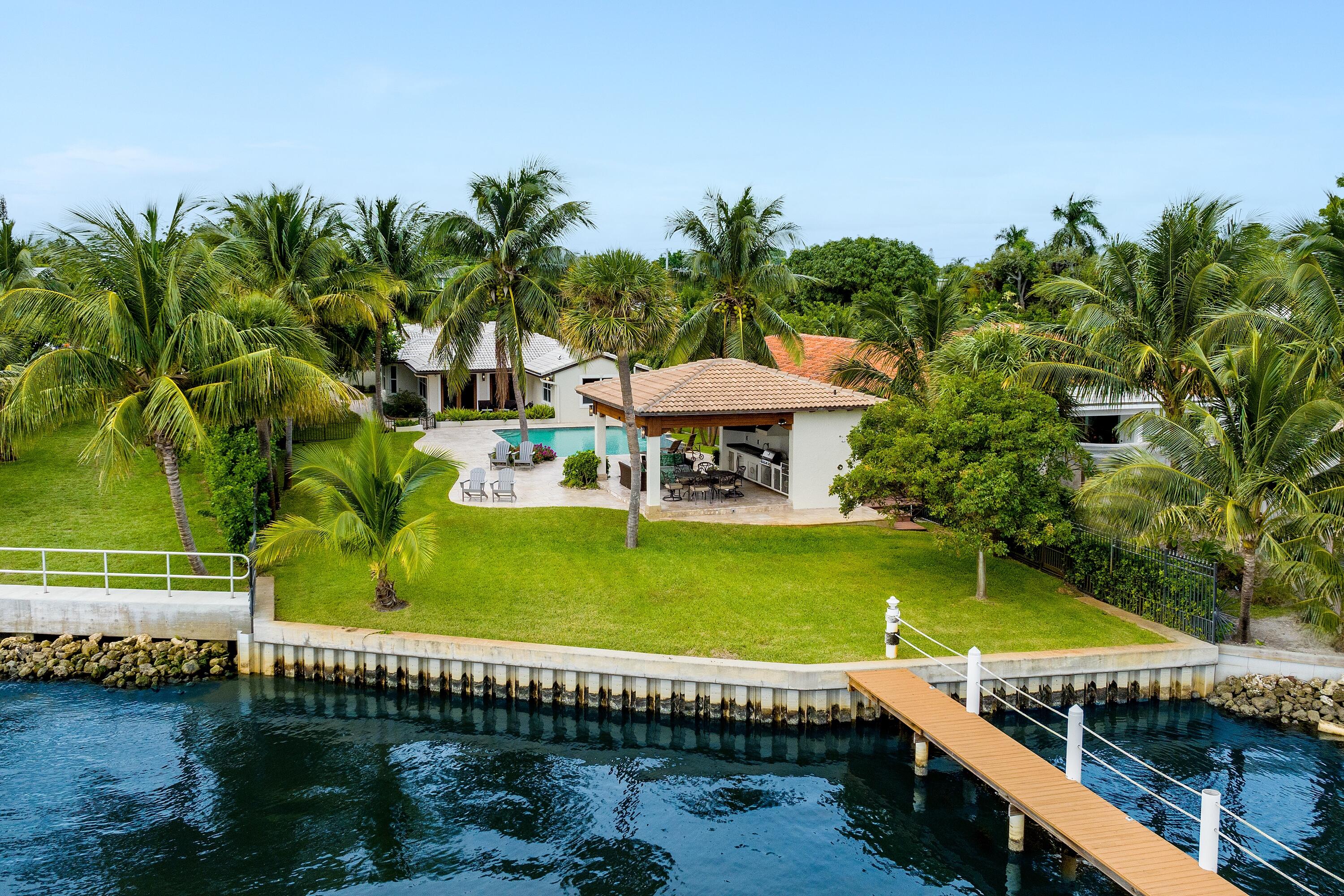 NORTH LAKE WORTH - Residential