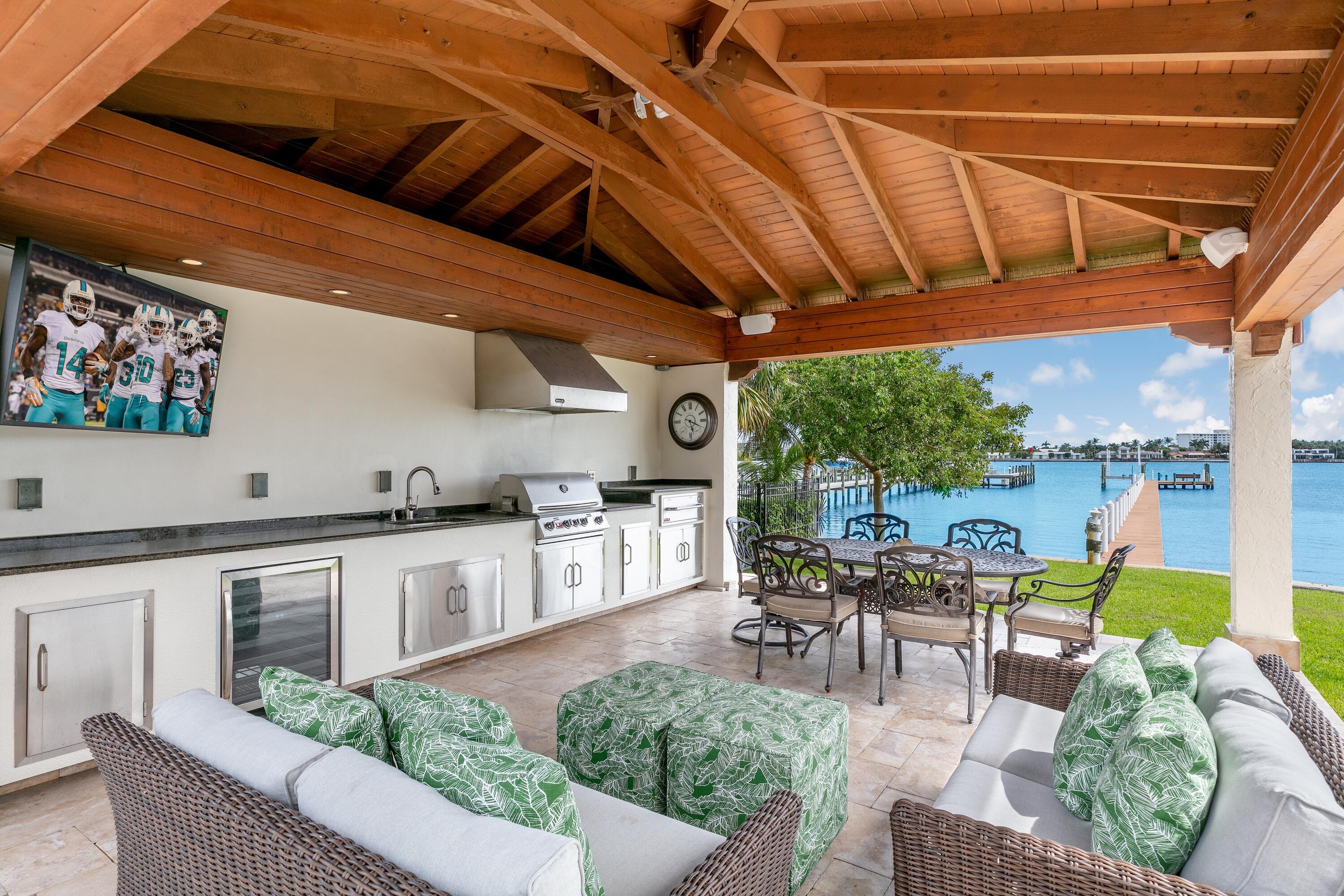 NORTH LAKE WORTH - Residential