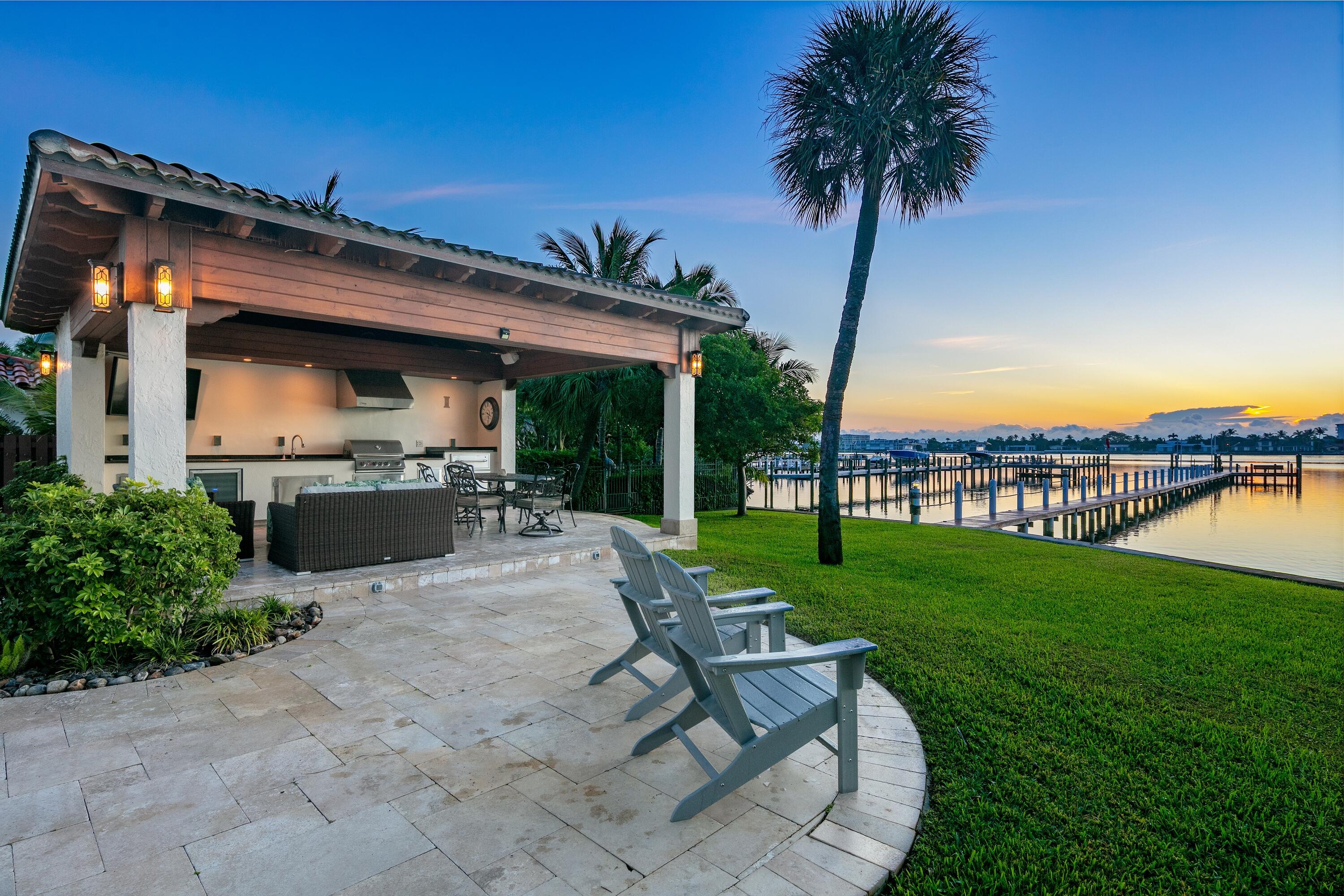 NORTH LAKE WORTH - Residential