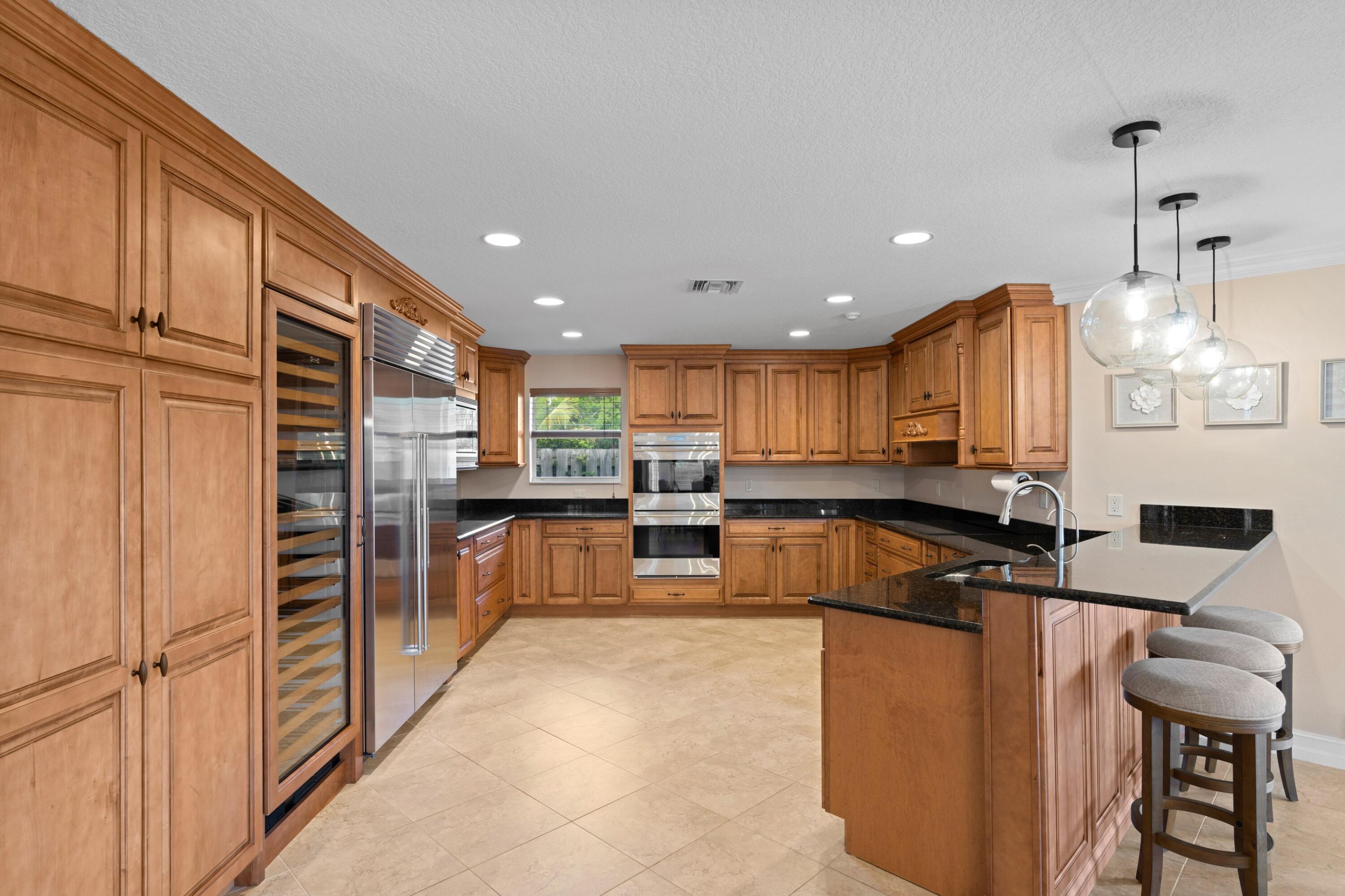 NORTH LAKE WORTH - Residential