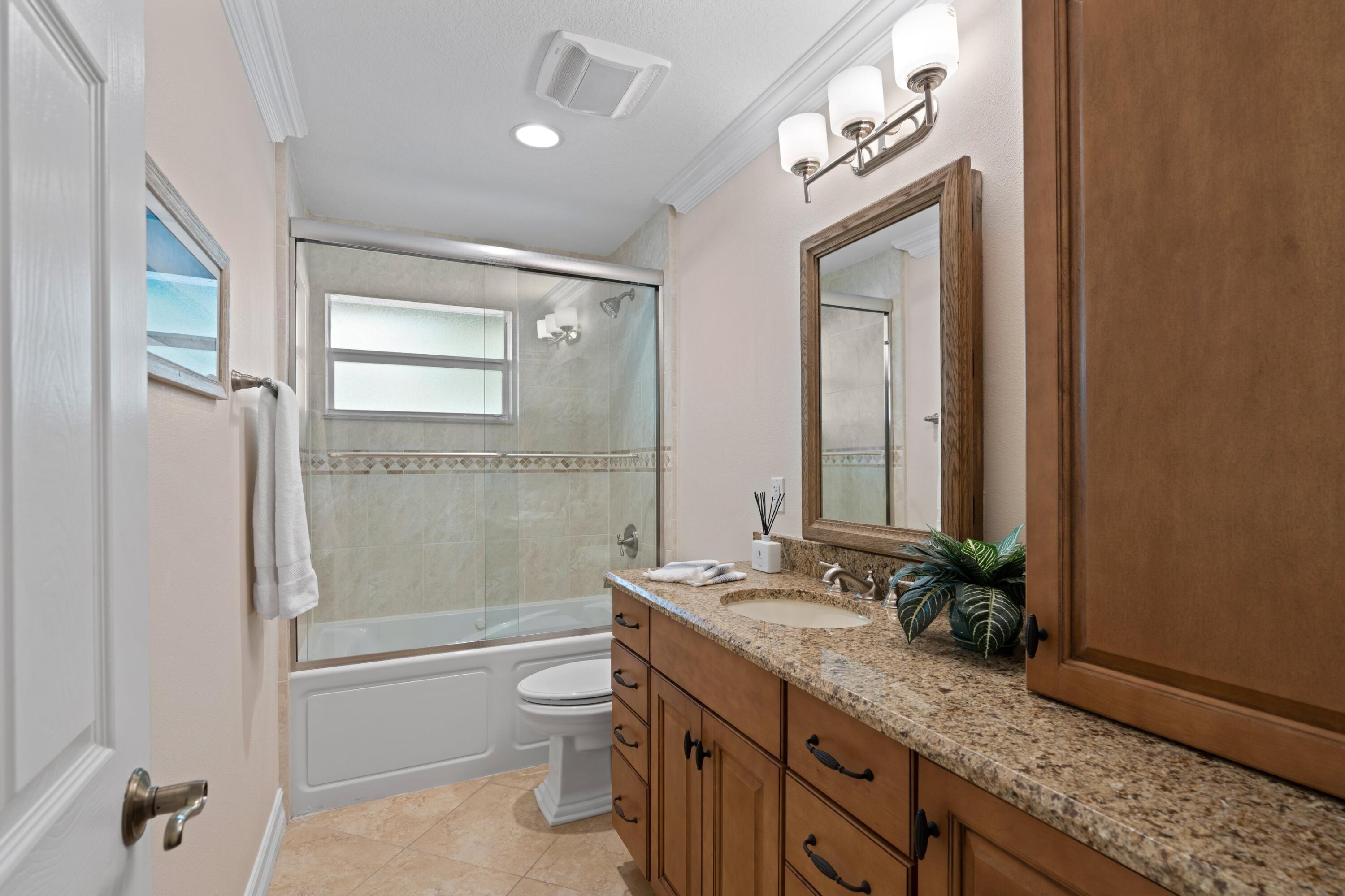 NORTH LAKE WORTH - Residential