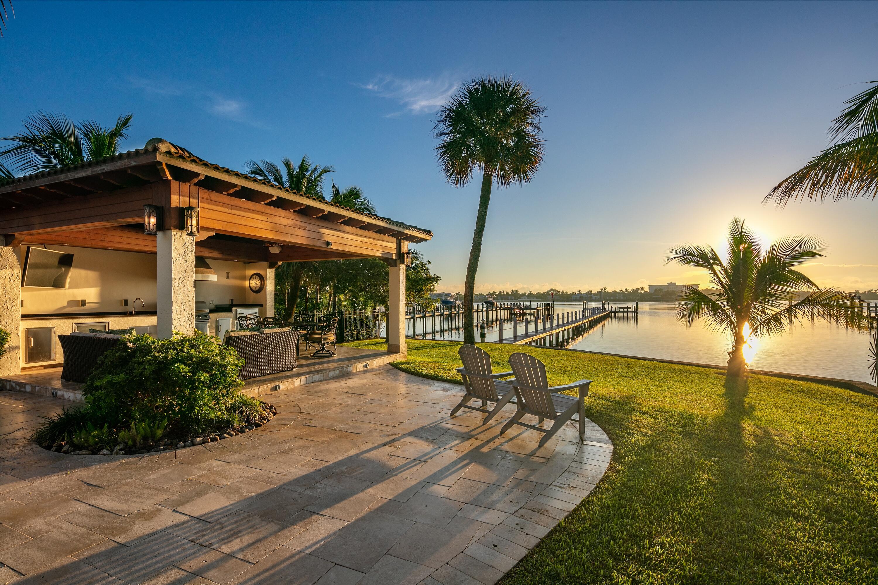 NORTH LAKE WORTH - Residential