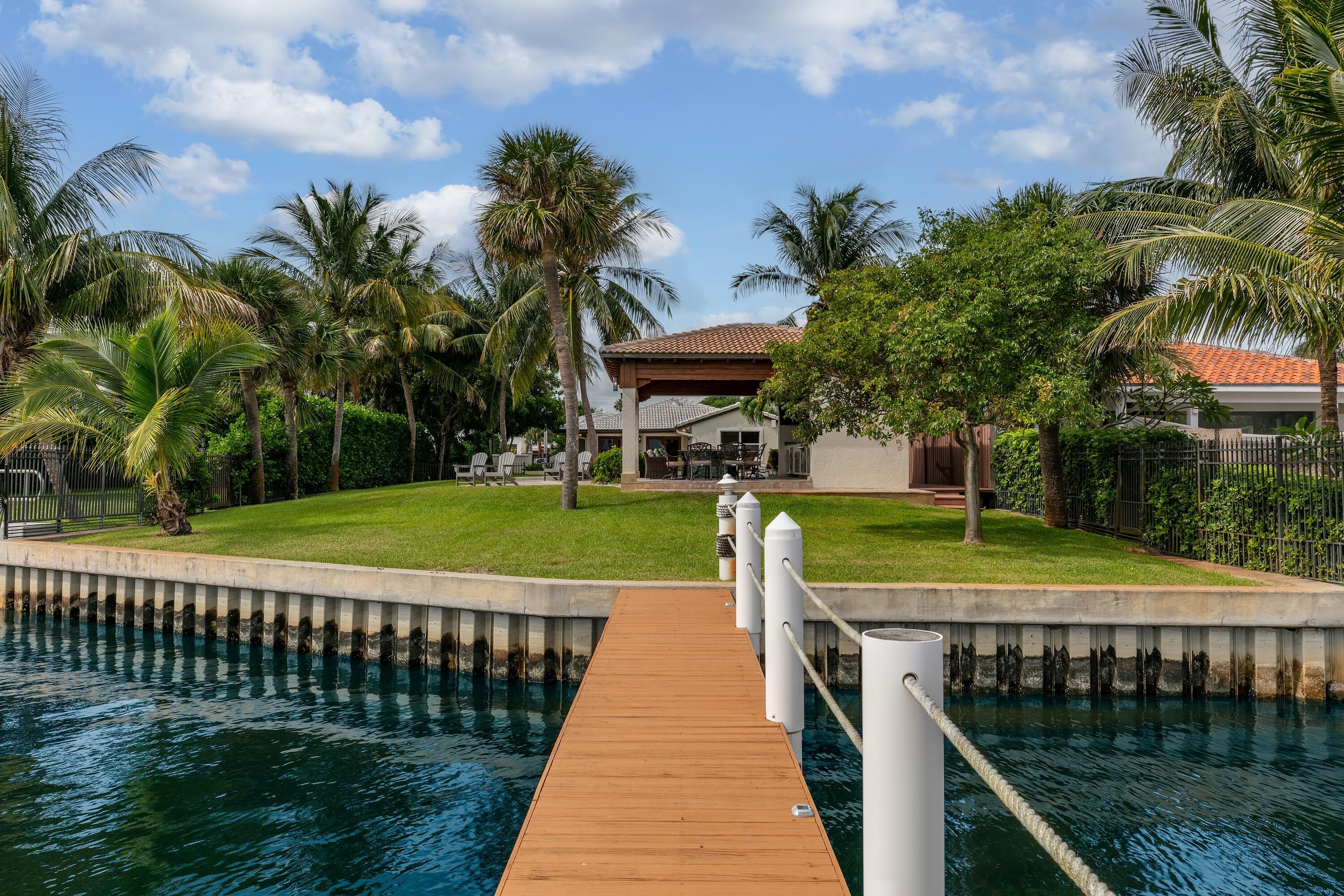 NORTH LAKE WORTH - Residential