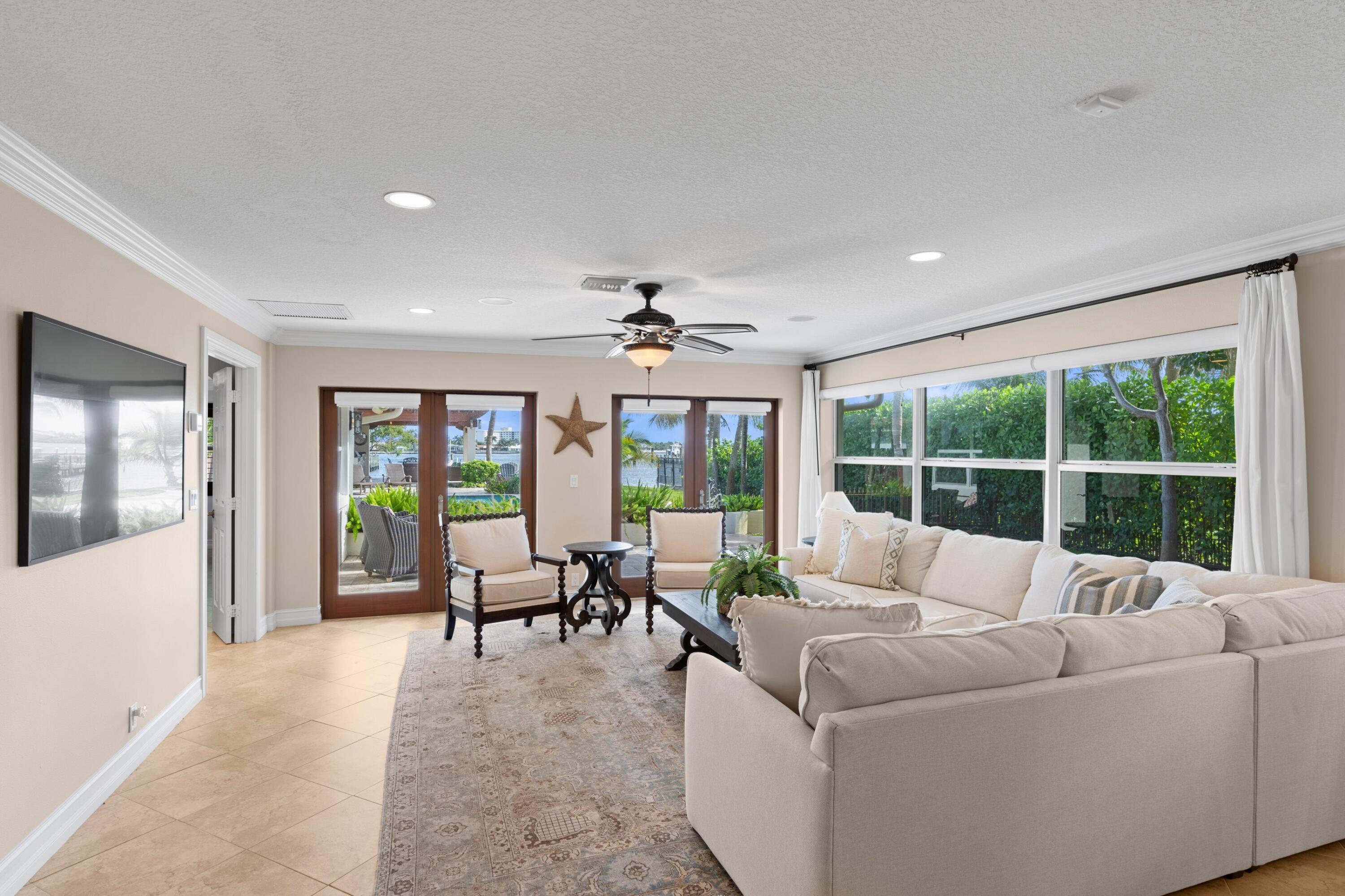 NORTH LAKE WORTH - Residential