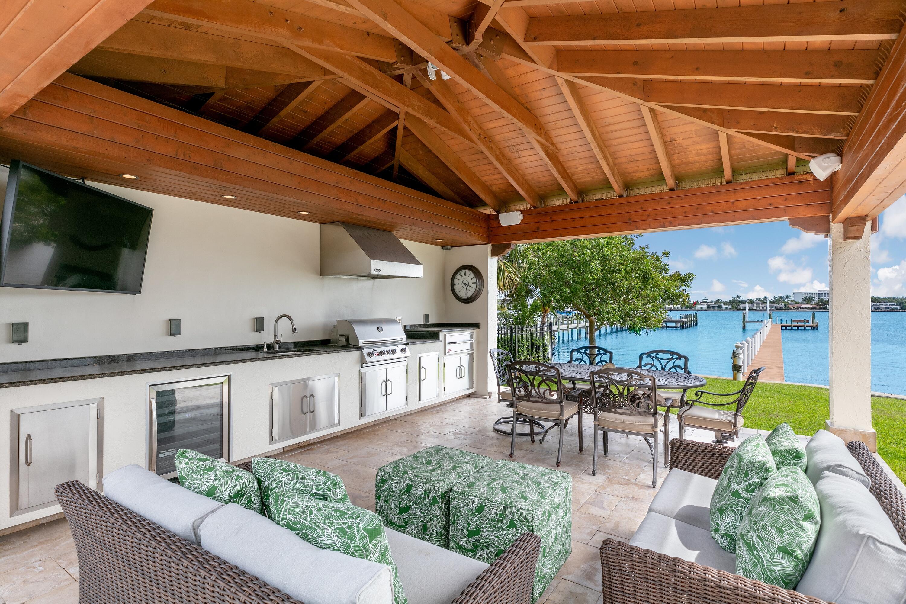 NORTH LAKE WORTH - Residential