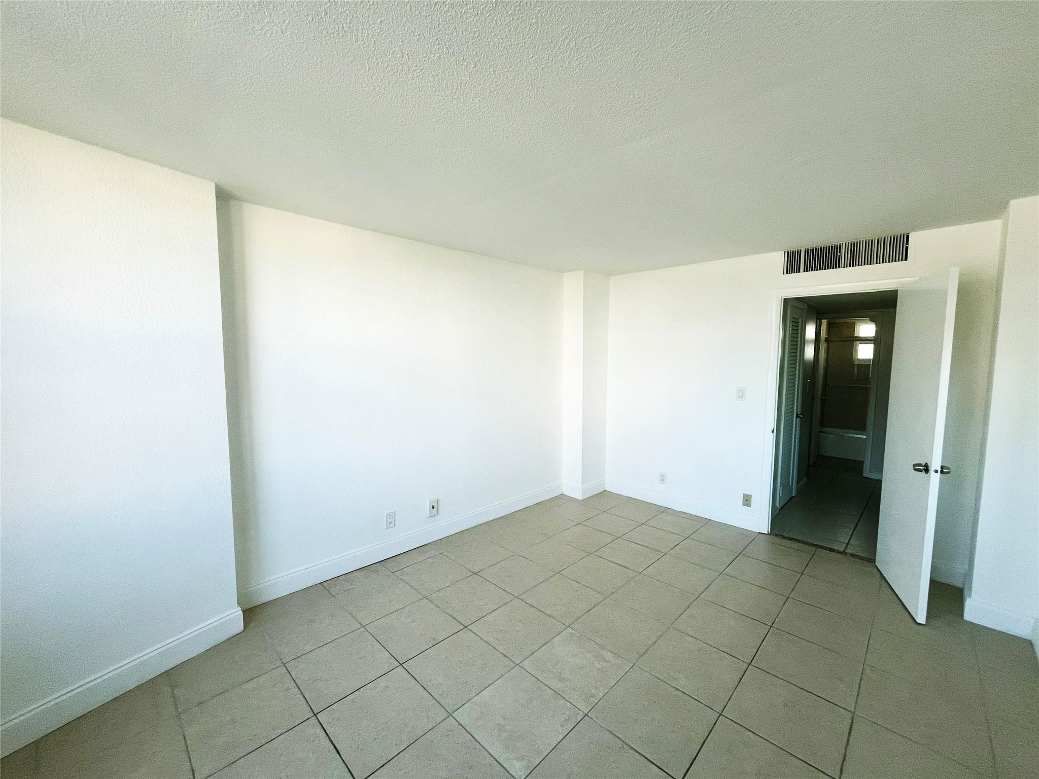 NASSAU HOUSE CONDO - Residential