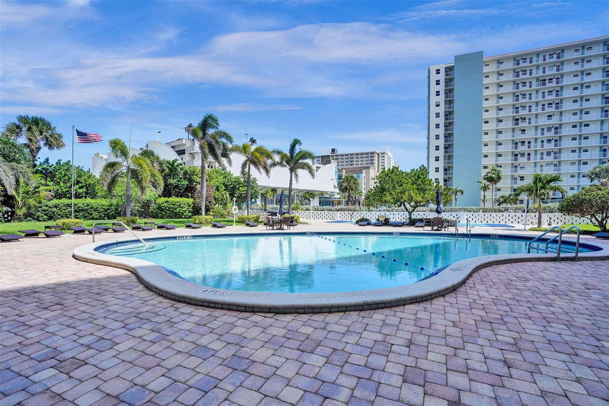 301 N Ocean Boulevard 307