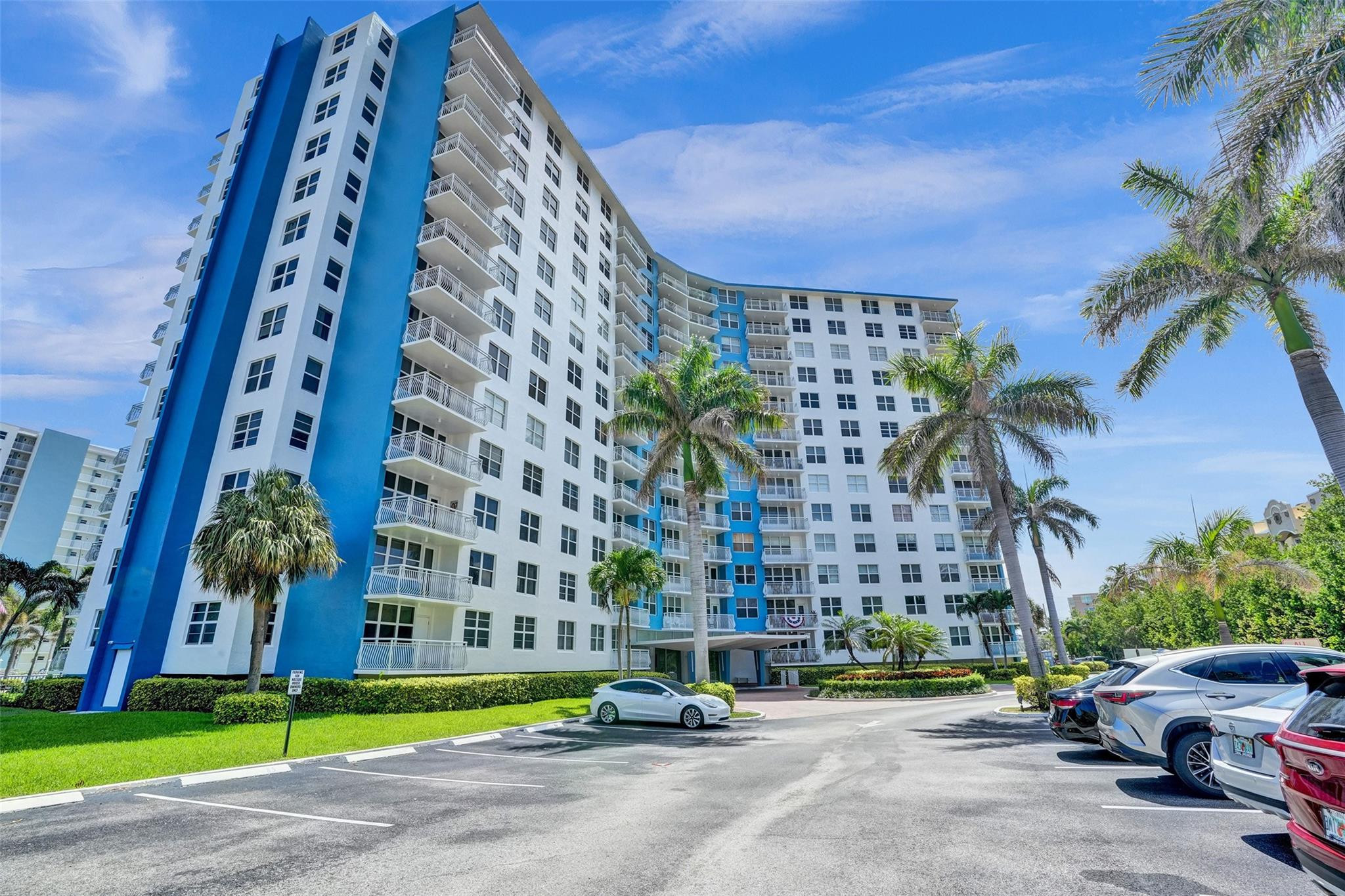 NASSAU HOUSE CONDO - Residential