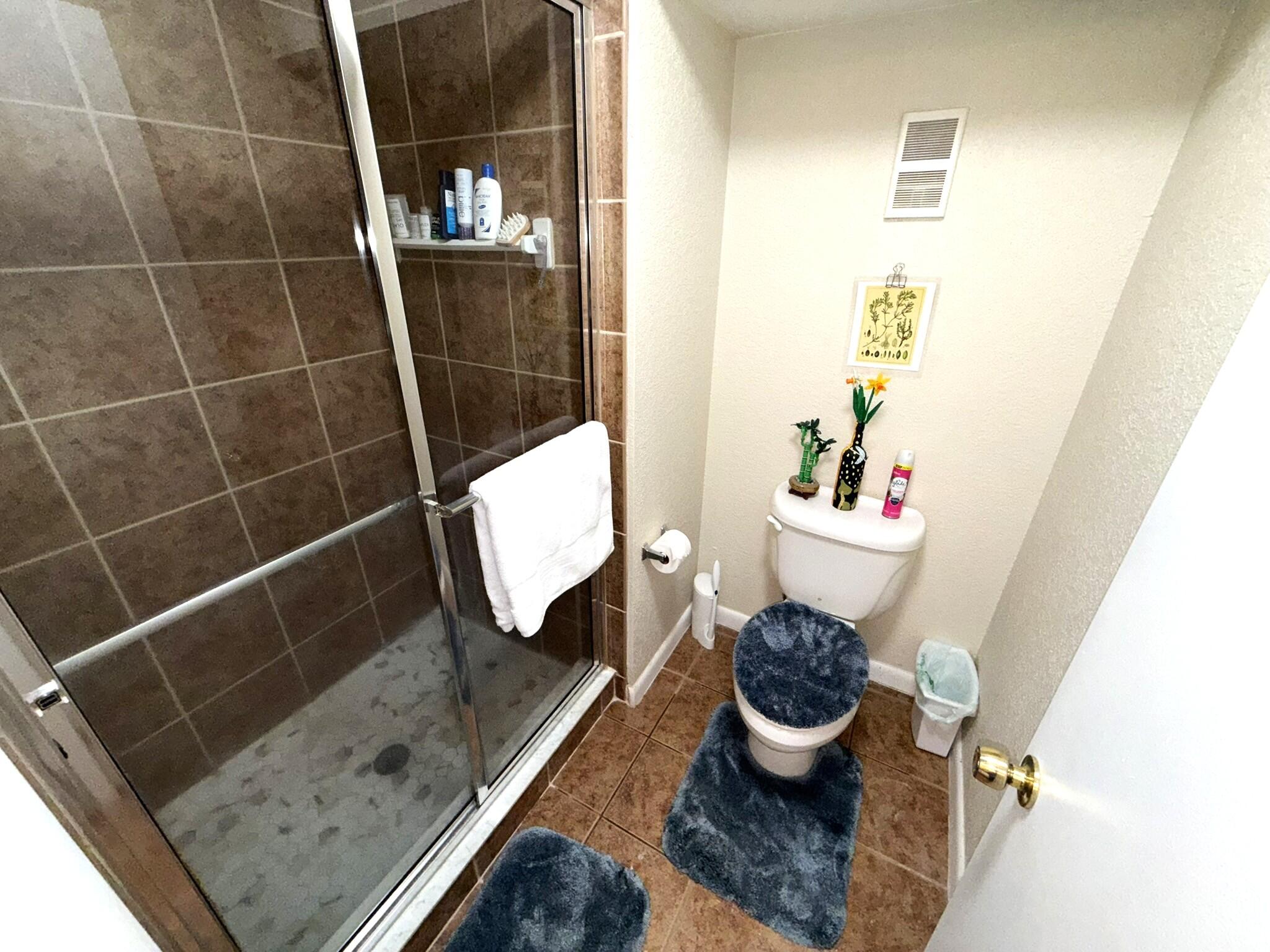 PALM LAKE CONDO - Residential